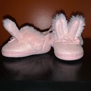Bunny infant slippers
